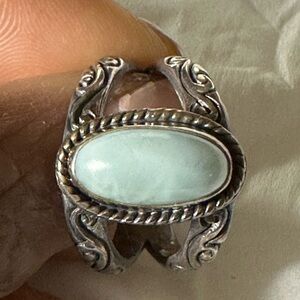 Vintage handmade sterling silver ring/round rare Larimar ocean blue hues